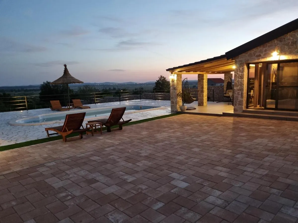 Apartament Holiday Home A&M Vrana