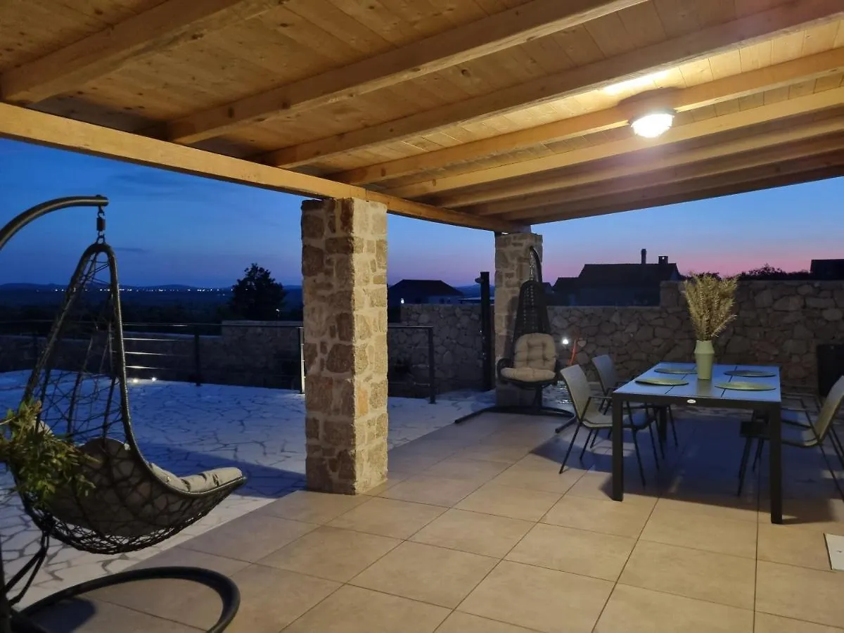 Holiday Home A&M Vrana  Vrana (Zadar)